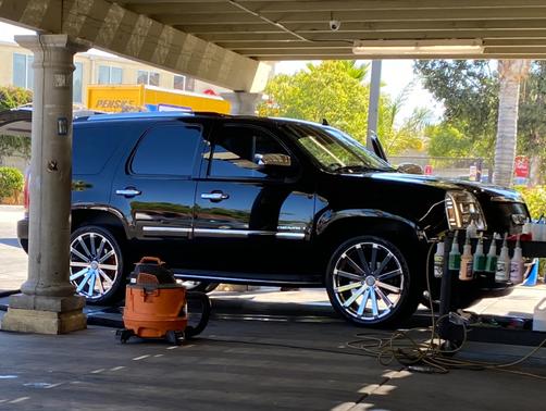Black 2011 GMC Yukon Denali