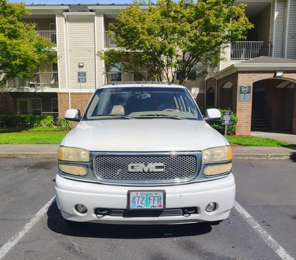 2004 GMC Yukon XL Denali