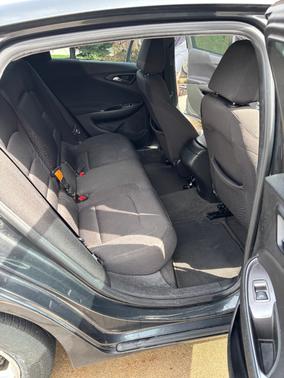 Gray 2018 Chevrolet Malibu 1LS