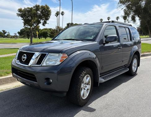Gray 2012 Nissan Pathfinder SV