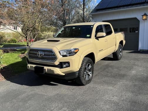 2016 Toyota Tacoma TRD Sport
