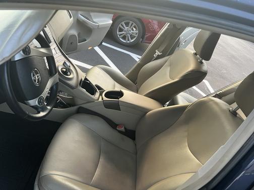 2015 Toyota Prius Five