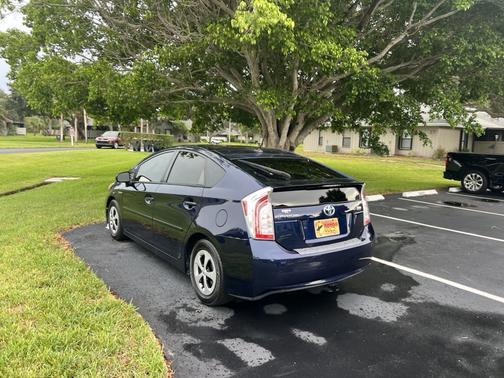 2015 Toyota Prius Five