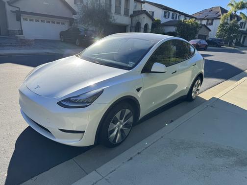 White 2021 Tesla Model Y Long Range
