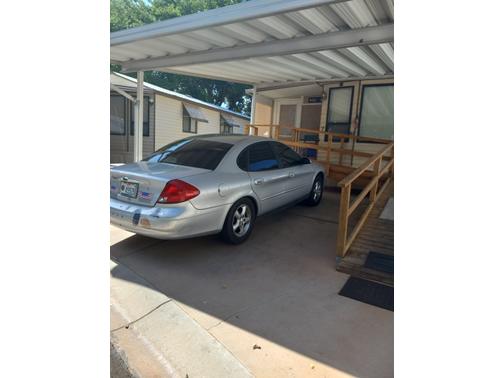 Silver 2001 Ford Taurus SES
