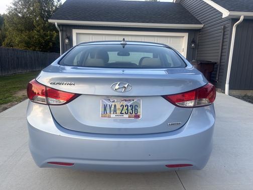 Blue 2013 Hyundai ELANTRA Limited