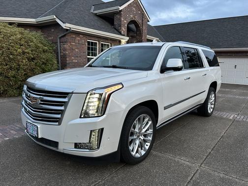2019 Cadillac Escalade ESV Platinum