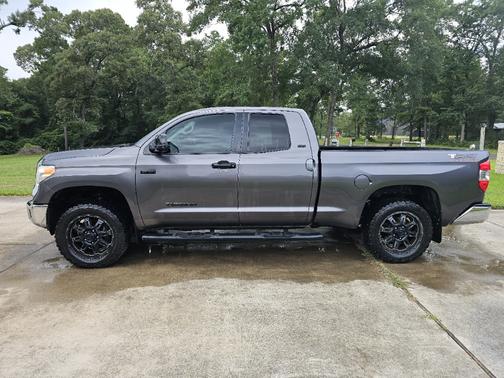 2016 Toyota Tundra SR5