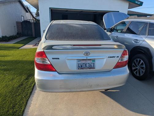 Silver 2002 Toyota Camry SE