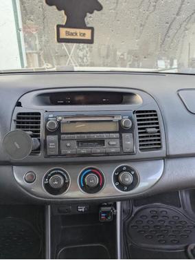 Silver 2002 Toyota Camry SE