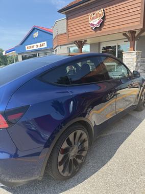 Blue 2022 Tesla Model Y Performance