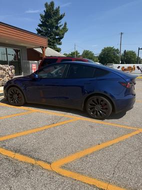Blue 2022 Tesla Model Y Performance