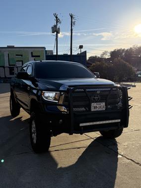 2014 Toyota Tundra SR5