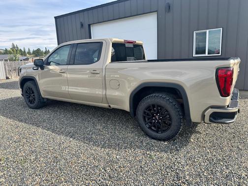 Beige 2022 GMC Sierra 1500 Elevation