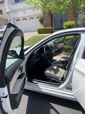 White 2011 BMW 328 i
