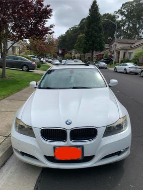White 2011 BMW 328 i