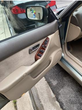 2004 Subaru Outback Base
