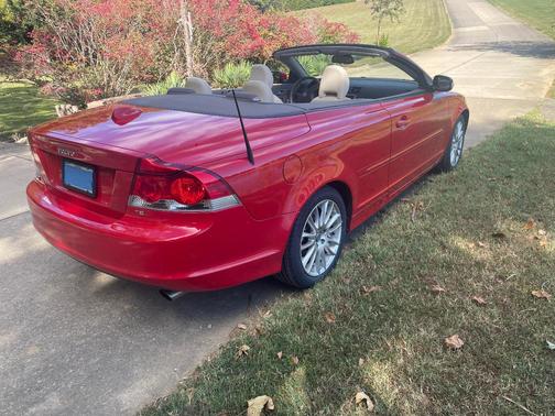 Red 2008 Volvo C70 T5