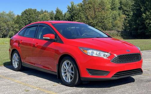 Red 2016 Ford Focus SE