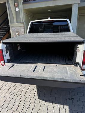 White 2017 Honda Ridgeline RTL-E