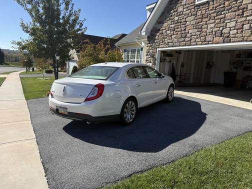 White 2013 Lincoln MKS Base