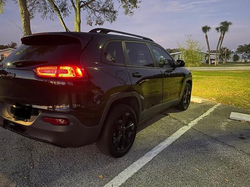 Black 2015 Jeep Cherokee Latitude Altitude