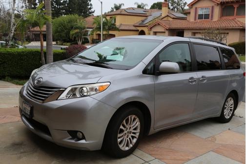 2011 Toyota Sienna XLE
