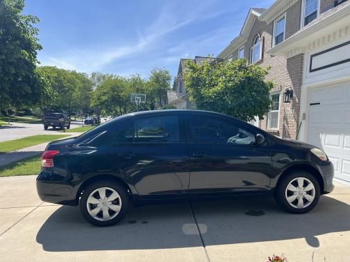 2007 Toyota Yaris Base
