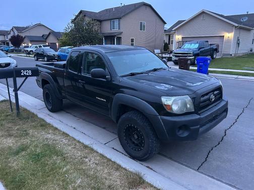 Black 2009 Toyota Tacoma Access Cab