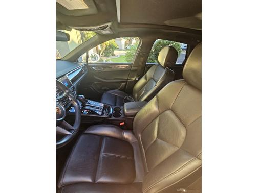 2022 Porsche Macan Macan