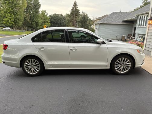 2015 Volkswagen Jetta Auto SE w/Connectivity