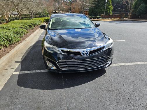 Black 2013 Toyota Avalon Hybrid XLE Touring