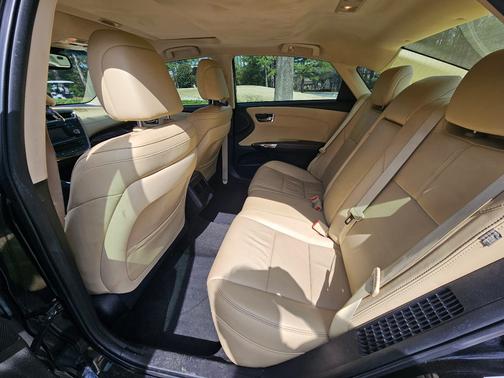 Black 2013 Toyota Avalon Hybrid XLE Touring