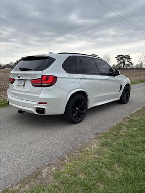 White 2014 BMW X5 xDrive50i