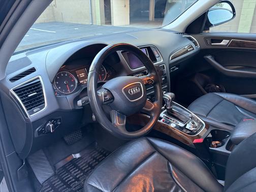 Blue 2013 Audi Q5 3.0T Premium Plus