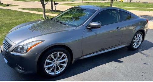 Gray 2012 INFINITI G37 x