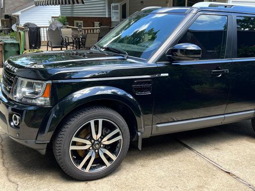 Black 2016 Land Rover LR4 HSE LUX Landmark Edition
