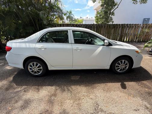 White 2010 Toyota Corolla LE