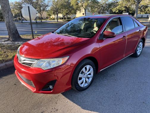 2014 Toyota Camry LE