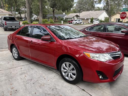 2014 Toyota Camry LE