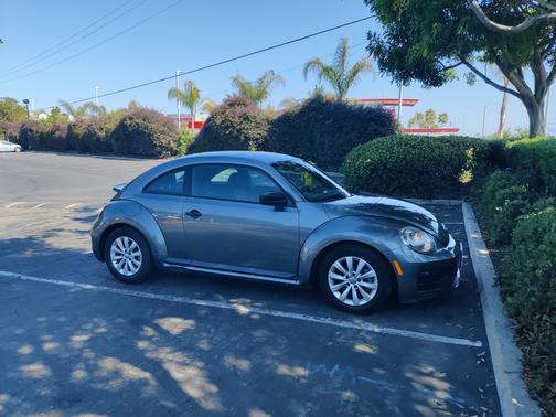 2018 Volkswagen Beetle 2.0T S