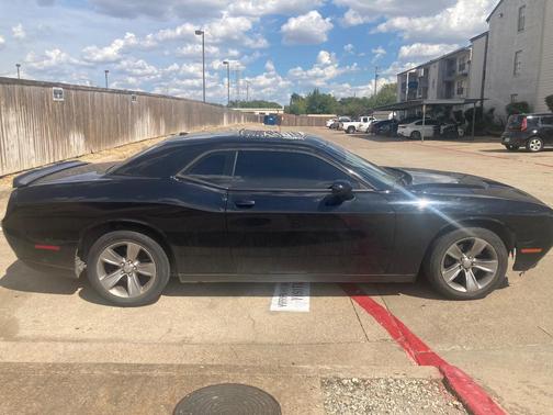 Black 2019 Dodge Challenger SXT