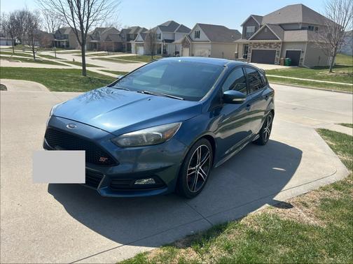 Blue 2018 Ford Focus ST Base