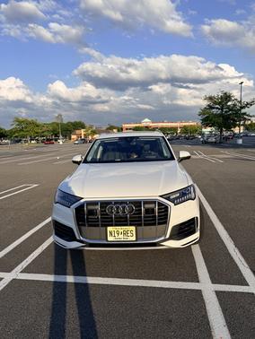 White 2023 Audi Q7 55 Prestige