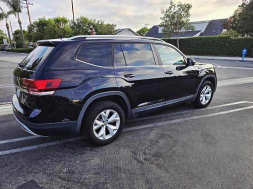 2018 Volkswagen Atlas 2.0T SE