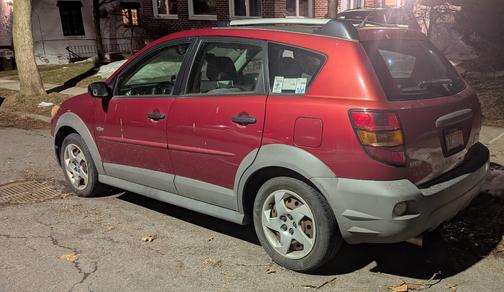 2004 Pontiac Vibe Base