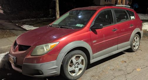 2004 Pontiac Vibe Base