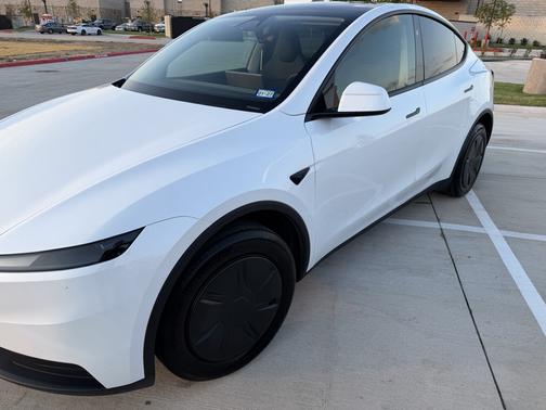 White 2026 Tesla Model Y RWD
