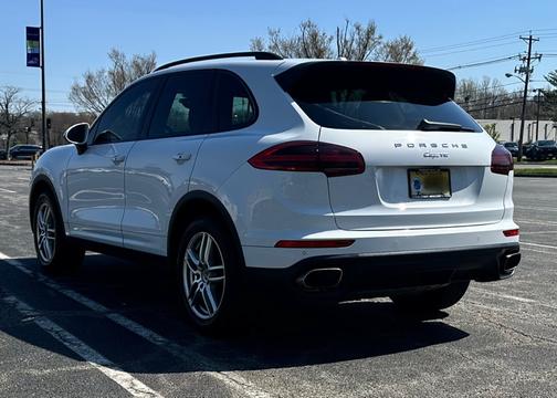 2016 Porsche Cayenne Cayenne