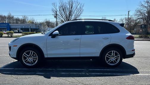 2016 Porsche Cayenne Cayenne